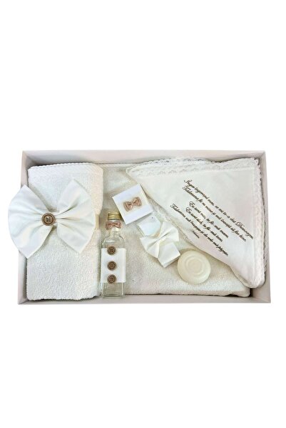 KidsMagazin Set botez Ivoire pentru băieți cu fundă crem