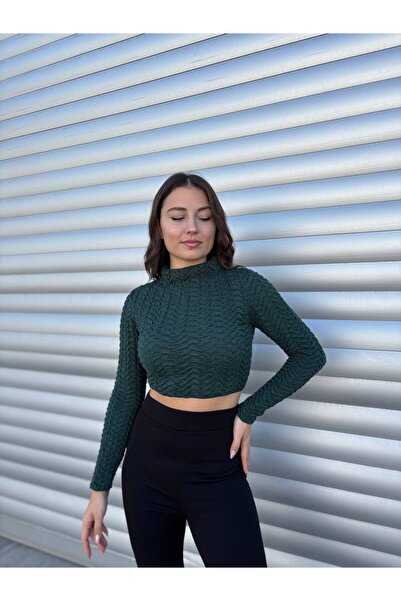 abitso Women's Twist Textured Long Sleeve Turtleneck Crop Blouse Green