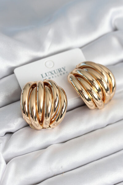 Skygo Brass gold color vintage women's earrings - tj-bkp11315