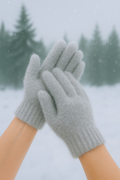 Butik Gri Peluş kışlık yumuşak dokulu eldiven (standart)