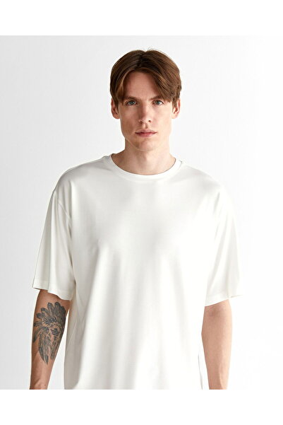 Gant Men's Cream Relaxed Fit Crew Neck Logo T-Shirt