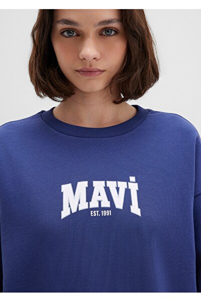 Mavi светр з принтом логотипу, вільний крій (широкий, зручний крій)