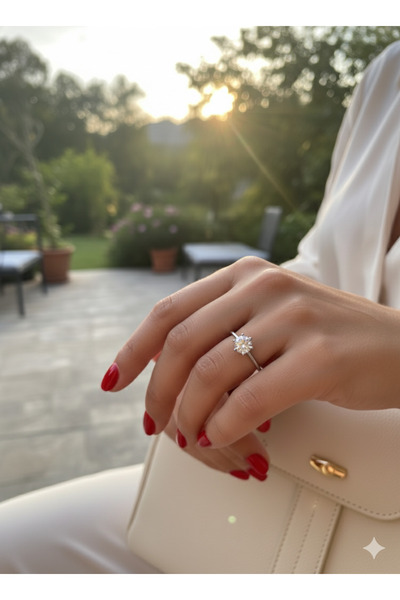 Jewerly Women's Solitaire Adjustable Ring