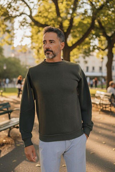 PAPATAY Men's Three Thread - Fleece Lined - Plain Crew Neck Basic Sweatshirt