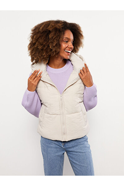 LC Waikiki Peak Yeni Sezon Kadın Kapüşonlu Düz Şişme Yelek
