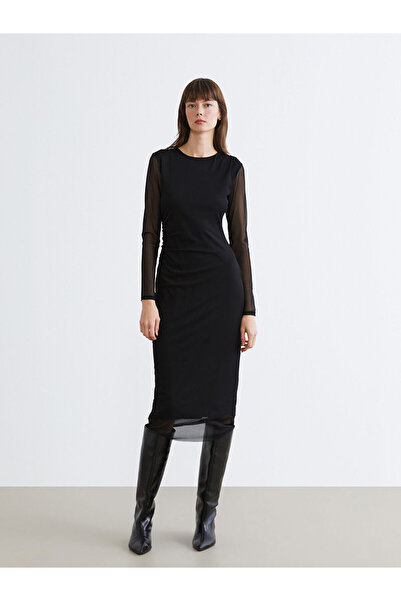 LC Waikiki فستان بياقة دائرية ورباط للجسم