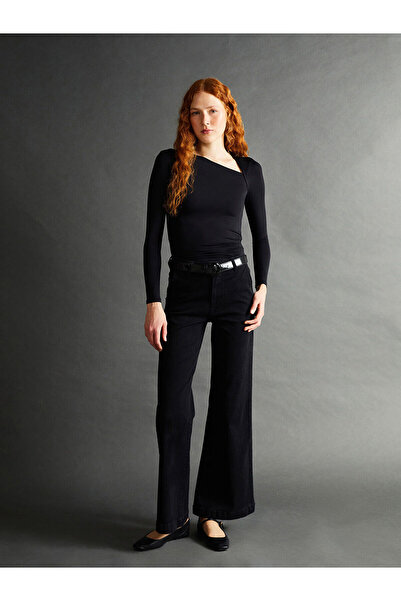 LC Waikiki Black Asymmetrical V-Neck Women's Blouse