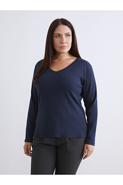 LC Waikiki Γυναικείο μπλουζάκι με λαιμόκοψη σε σχήμα V Özmarka New Season