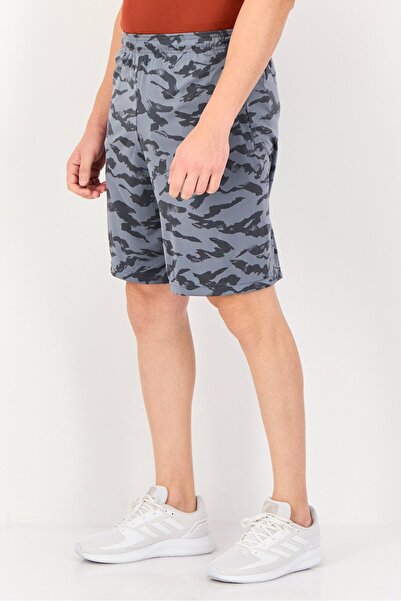 Under Armour Men Loose Fit Training Camouflage Shorts, Multicolor