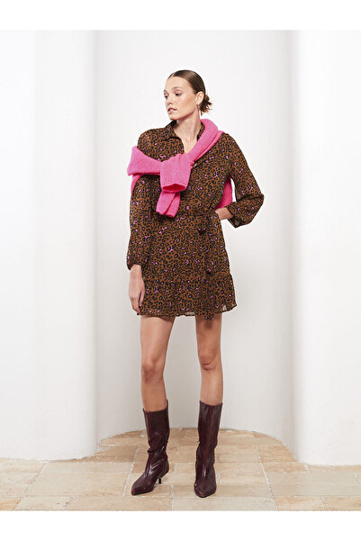 LC Waikiki فستان شيفون بأكمام طويلة وياقة قميص من فيجن نيو سيزون