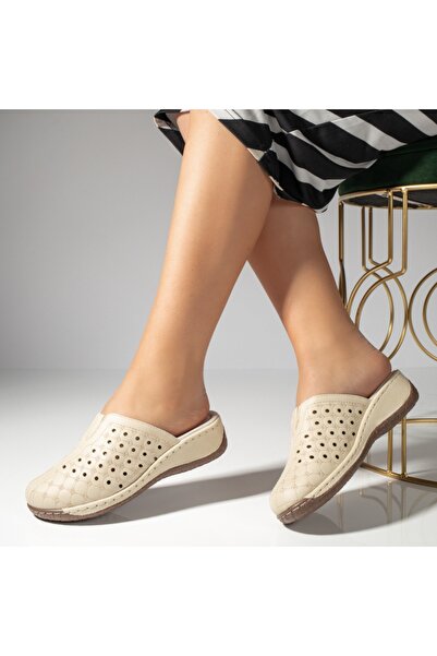 Modlet.ro Women's beige perforated clogs MOD11574
