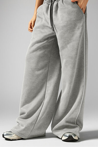 De Carte Oversized Women's Loose Fit Wide Leg Hairline Piped Pants Silhouette...