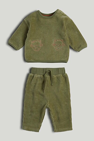 MOTHERCARE بلوزة مخملية خضراء مع بنطال رياضي