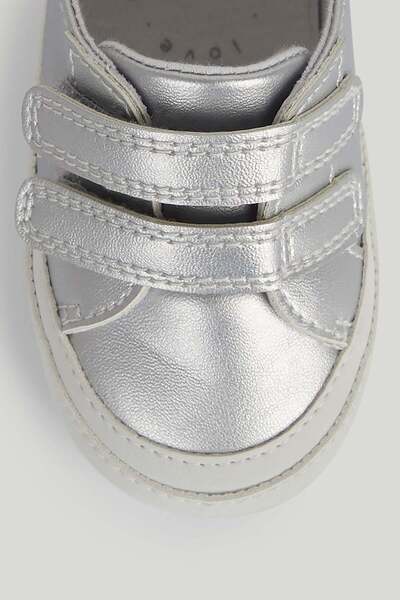 MOTHERCARE Silver Pram Trainers