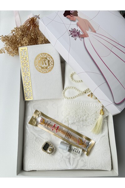 lifestyling Special 8-Piece Religious Gift Set for the Month of Ramadan - Prayer Rug, Prayer Beads, Yasin, Scarf, Essence, Boxed, Miswak, Boxed