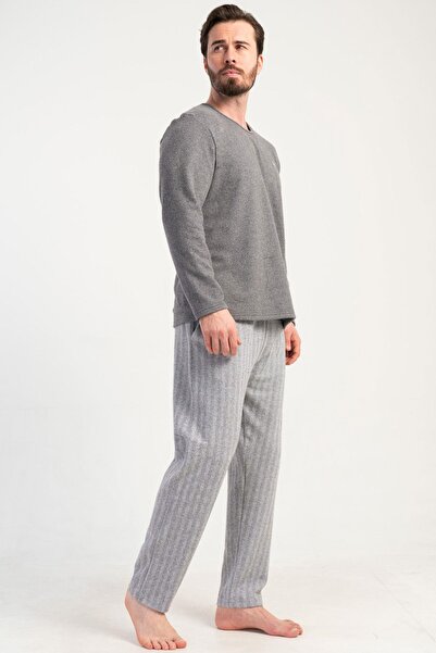VİENETTA Ανδρικό σετ πιτζάμες με μακρυμάνικο λαιμόκοψη σε καπνιστό χρώμα C1T0N0105
