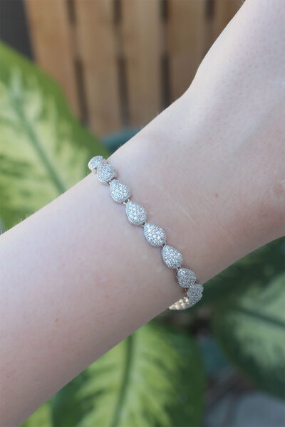 Skygo Vip Series Brass Zircon Stone Silver Color Drop Model Bracelet - Tj-Bb6065