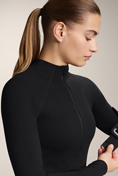 Oysho Seamless technical T-shirt