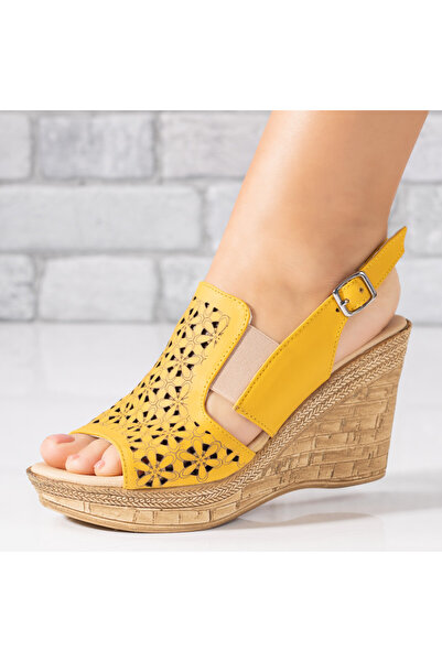 BMoD Sandale galbene pentru femei din piele naturală cu platformă și perforaț...