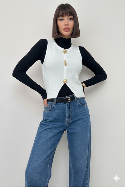 ezber moda Γυναικείο πουλόβερ με χρυσά κουμπιά και γένια