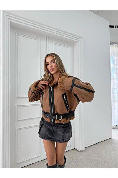 VESS MODA Γυναικείο παλτό Biker Crop με λεπτομέρεια από γούνα και ζώνη καφέ