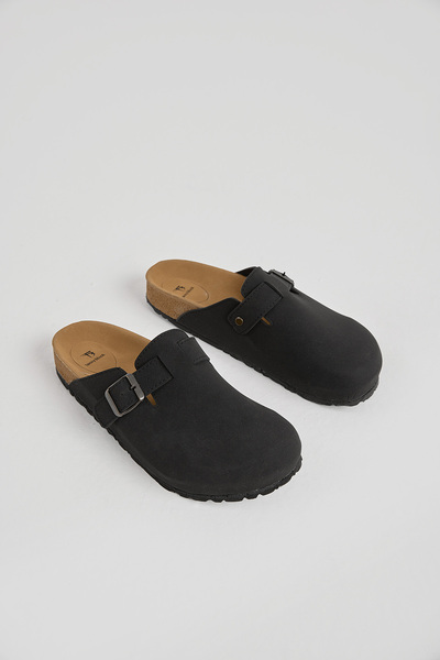 Tonny Black Men's Black Thick Poly Sole Buckle Front Closed Slippers