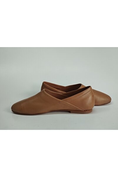 Lucciola حذاء باليرينا نسائي من الجلد الطبيعي بلون الجمل