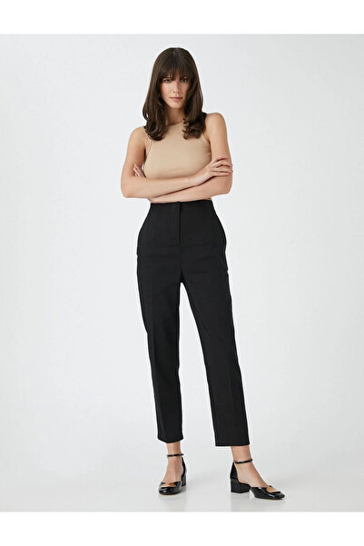 bysoca Kadın Siyah Yüksek Bel Önü Pensli Cep Detaylı Bilek Boy Havuç Kesim Klasik Kumaş Pantolon
