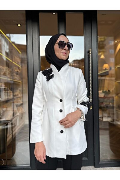 Venöve 26FWCEK0036 سترة نسائية مطرزة باللون الأبيض