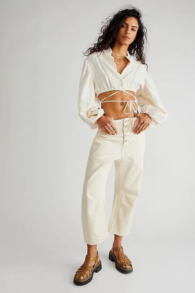 september island Cream Color Comfortable Fit Denim Pants