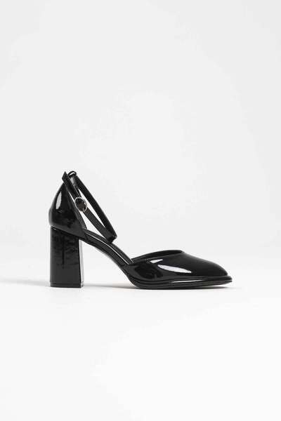 TRENDELLA حذاء تيريزا أسود بكعب نسائي من الجلد اللامع