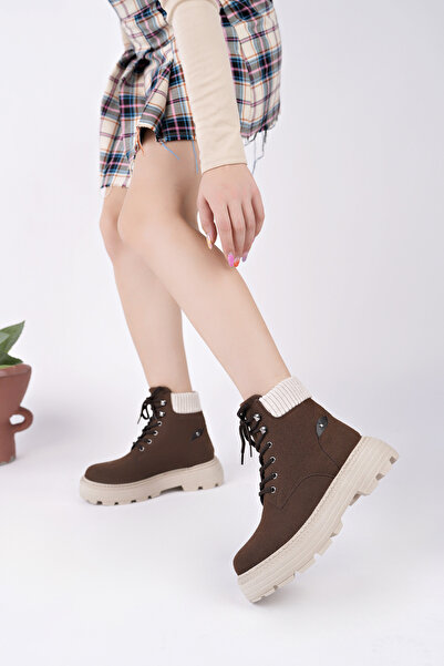 Madam Tarz BLN-501 Kalın Taban Toka Detay Bot