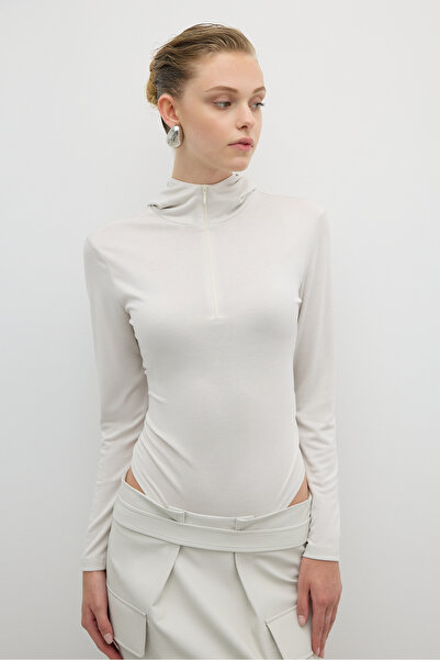 Roman Yarım Fermuarlı Kapüşonlu Bodysuit Taş K2623005_044