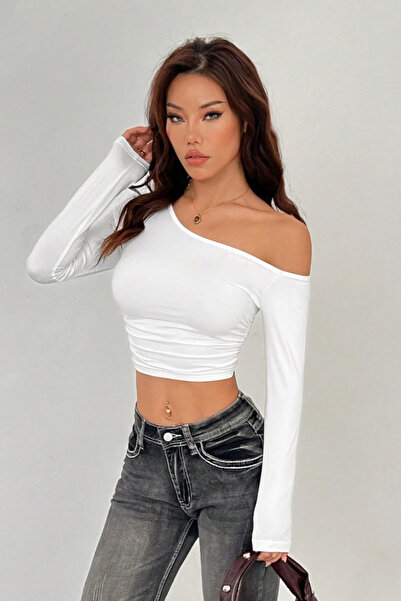 Tarz Cool Γυναικείο μπλουζάκι με ασύμμετρο γιακά με μακρύ μανίκι λευκό