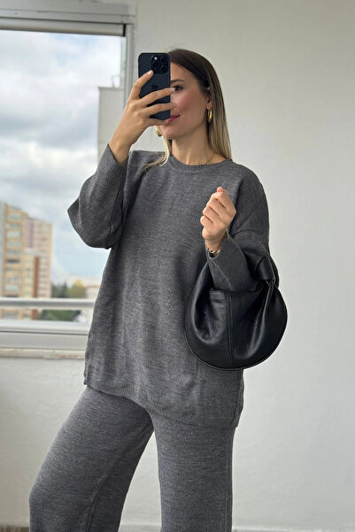 Kubos Moda Crew Neck Relaxed Fit Gray Knitwear Set