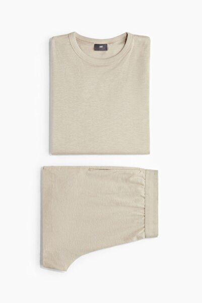H&M Tişört ve Şortlu Pijama Takımı