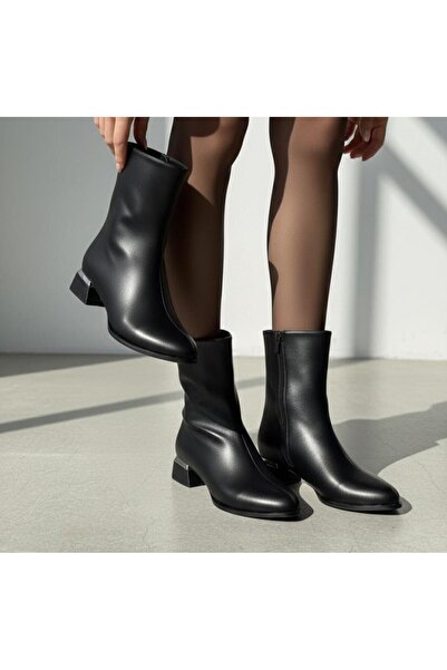 Weynes Women's Black Leather Plain 3 cm Heeled Waterproof Long Boots Wsb1156