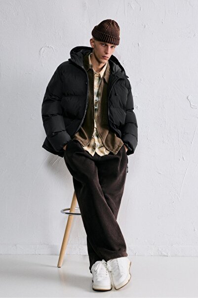 Pull & Bear Kapüşonlu ısı yalıtımlı şişme ceket