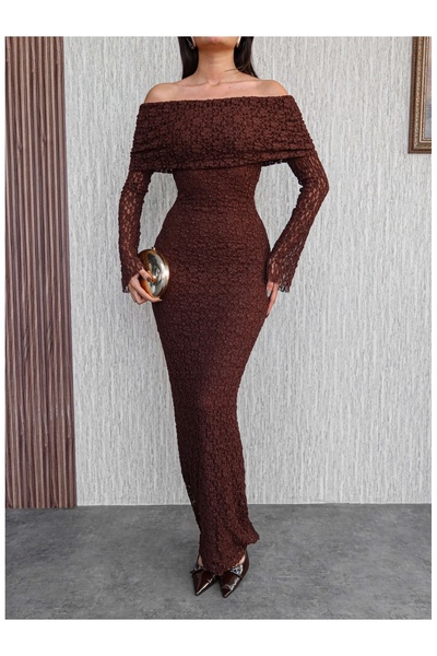 ESRAHELVACI Açık Omuz Güpür Desenli Uzun Elbise