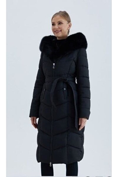 OEM Women's long black jacket with wide faux fur collar and elegant cut – premium cold-season comfort,