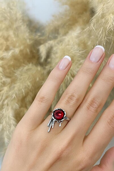 Herşey Nota خاتم قطرة المينا الأحمر المبكي – رمز الأناقة العاطفية والإثارة