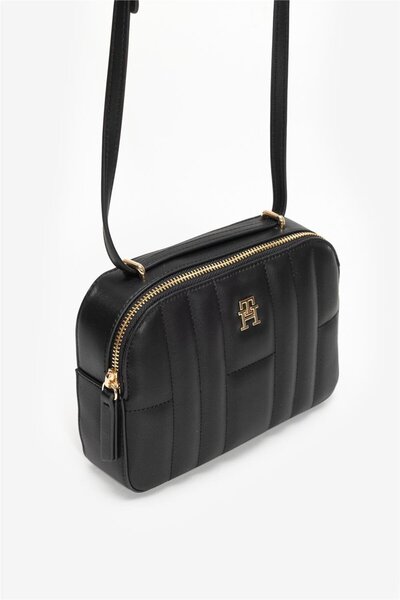 Tommy Hilfiger TH NŐI CONV KAMERA TÁSKA Női fekete táska AW0AW17453BDS