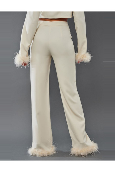 Pretty Little Thing PRETTYLITTLETHING pants, cream