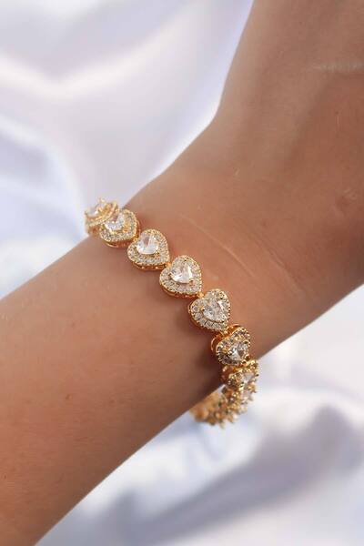 Skygo Brass Vip Series Gold Color Zircon Stone Heart Model Bracelet - Tj-Bb6316