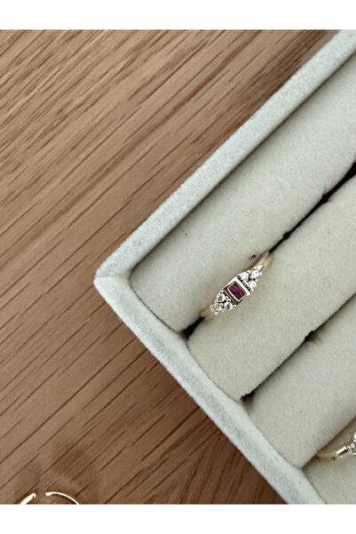 STOLIA Zirkon Taşlı Kararmaz Çelik Gold Kare Detay Yüzük