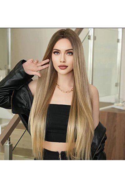 aura peruk Muhteşem renk tonuna sahip harika ombreli perçemsiz düz modelimiz