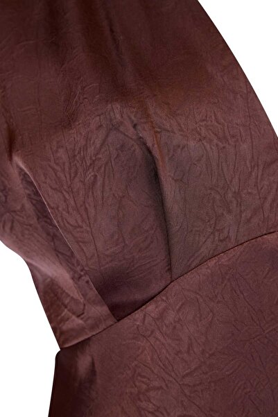 UTOPIAN V Yaka Göğüs Dekolteli Maxi Elbise