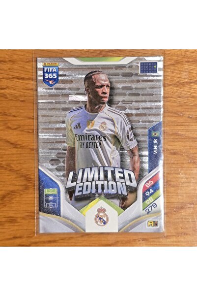 Panini بطاقة لعبة فيني جونيور إصدار محدود 2026