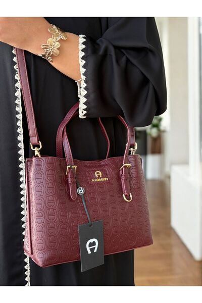 bag حقيبة كتف ماركة عالمية عالية الجودة ماستر اقنر مقاس كبير (18 سم * 24 سم )