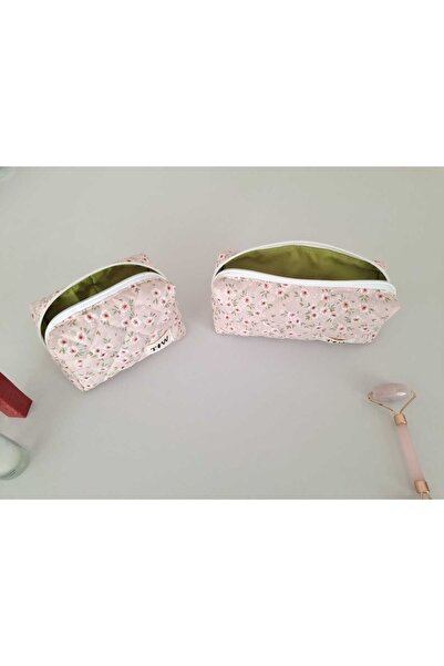 TALL WAY مجموعة من حقيبتين للمكياج مع زهور وردية مقرمشة
